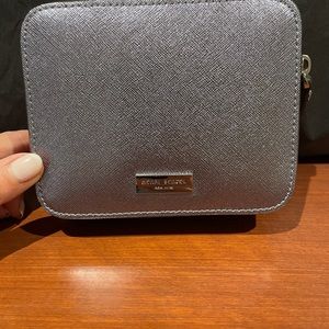 New jewelry organizer